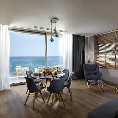 Seafront By Myseasight