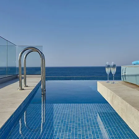 Seafront By Myseasight דירה *