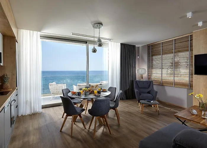 Seafront By Myseasight